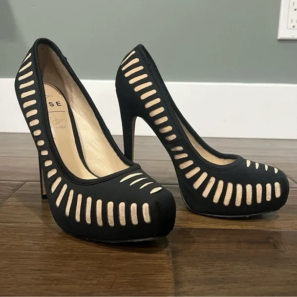 Aldo Rise High Heels - Picture 4 of 8